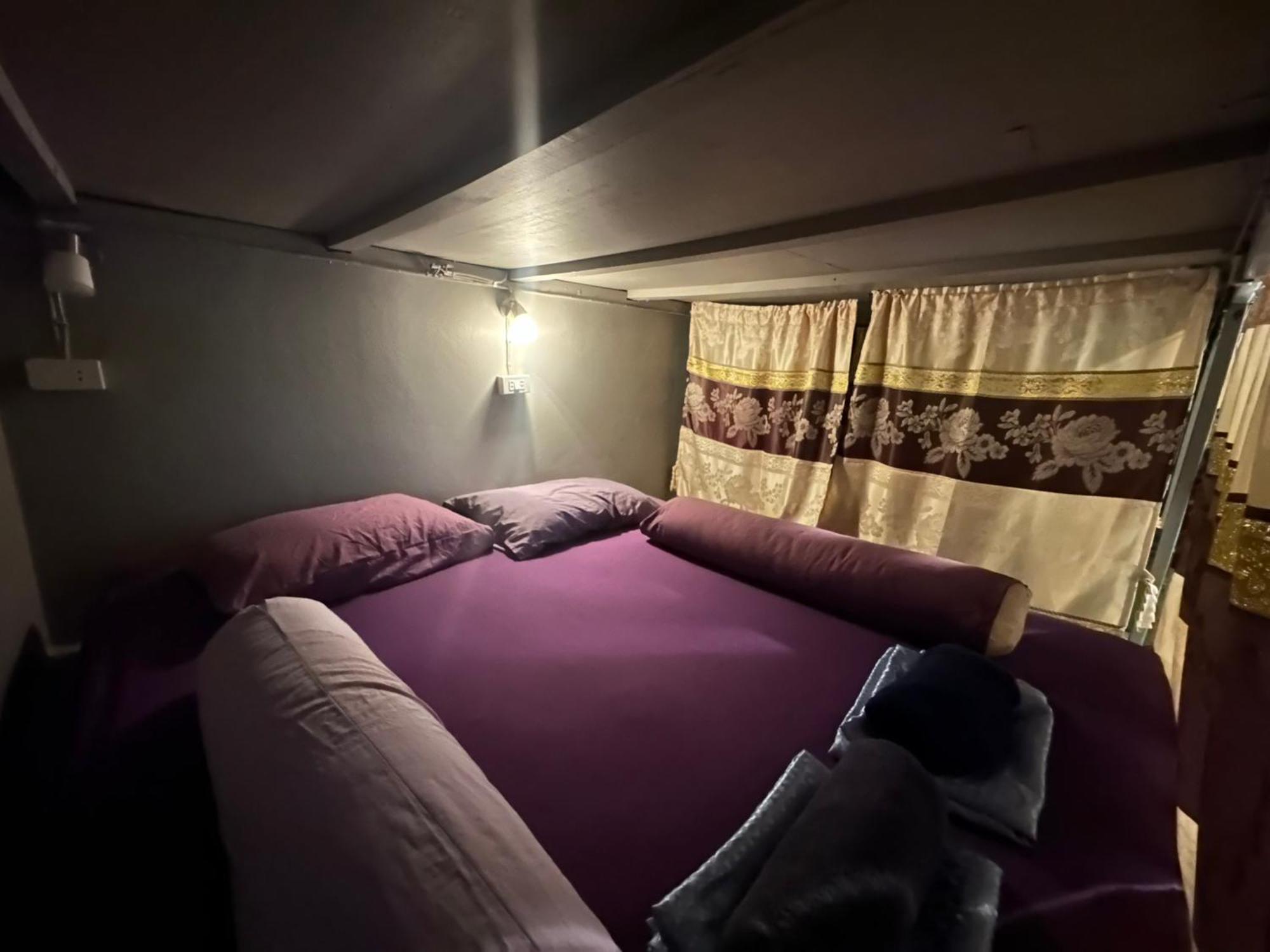 Haadrin Fellini Hostel & Pizzeria Хаад Рин Экстерьер фото